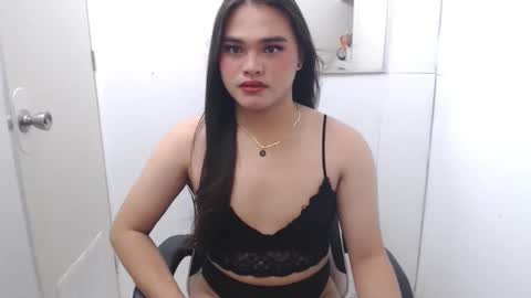 Snapshot of ts_lovelicious chatting on 10.14.25 ts_lovelicious online show from 10.14.25