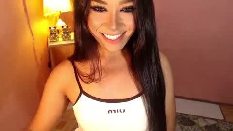 The Girl Named Romantika  online show from 01.26.25