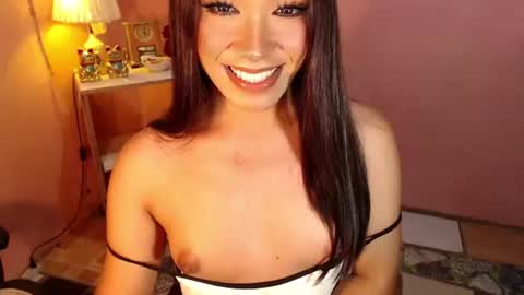 The Girl Named Romantika  online show from 03.09.25