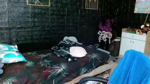 SHENA  online show from 03.25.26