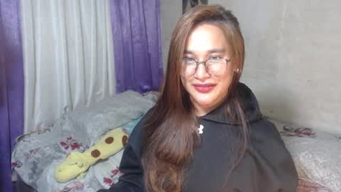 Snapshot of tspam19 chatting on 10.01.25 PAM online show from 10.01.25