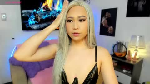 Victoria online show from 12.17.24