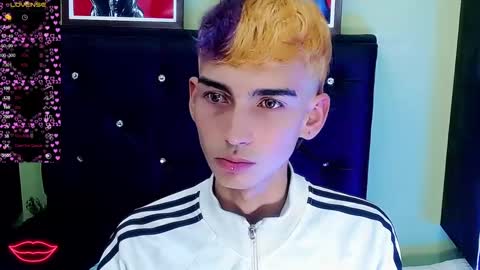 Snapshot of ttimy_x_boy chatting on 03.06.25 ttimy online show from 03.06.25