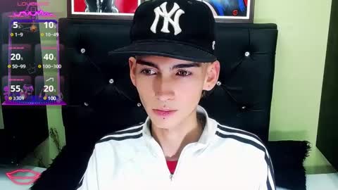 Snapshot of ttimy_x_boy chatting on 03.08.25 ttimy online show from 03.08.25