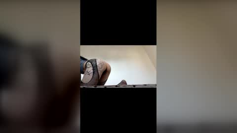 Snapshot of tufelicidadprimero1 chatting on 11.25.25 tufelicidadprimero1 online show from 11.25.25