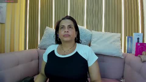 Snapshot of tugochita chatting on 07.15.26 TuGochita online show from 07.15.26