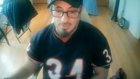 Snapshot of tuscan_taurus chatting on 11.26.25 tuscan_taurus online show from 11.26.25