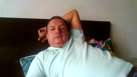 Snapshot of tuserasmia chatting on 12.27.24 Mario Ramirez online show from 12.27.24