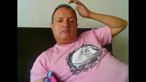 Snapshot of tuserasmia chatting on 01.20.25 Mario Ramirez online show from 01.20.25