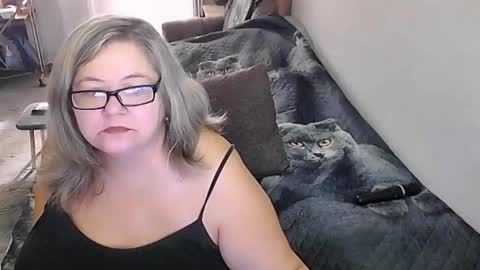 Lana online show from 09.10.25