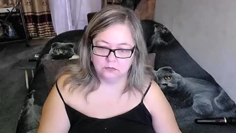 Lana online show from 10.29.25