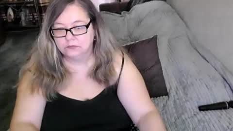Snapshot of tviks chatting on 06.22.26 Lana online show from 06.22.26