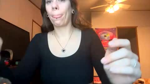 Snapshot of twinflamekitten chatting on 12.02.25 twinflamekitten online show from 12.02.25