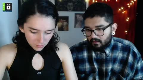 Snapshot of twinflamesxx chatting on 01.18.25 TwinFlamesXX online show from 01.18.25