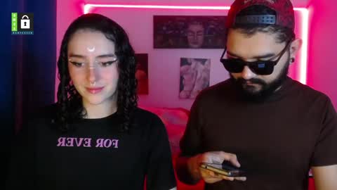 Snapshot of twinflamesxx chatting on 02.25.25 TwinFlamesXX online show from 02.25.25