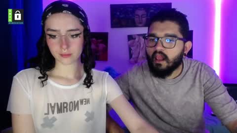 Snapshot of twinflamesxx chatting on 03.04.25 TwinFlamesXX online show from 03.04.25