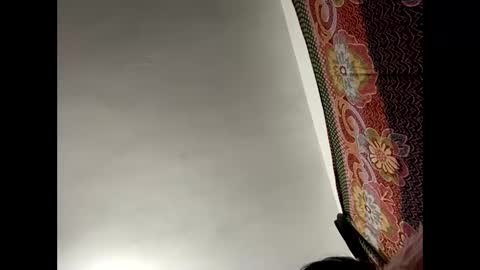 Snapshot of twink_bunny chatting on 11.22.25 samu online show from 11.22.25