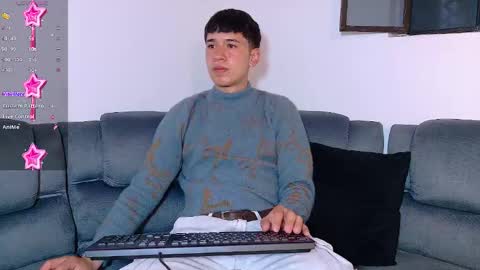 Snapshot of twink_daren chatting on 11.13.25 Mr Daren online show from 11.13.25