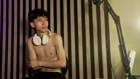 Snapshot of twink_sebas7 chatting on 06.04.26 Sebastin online show from 06.04.26