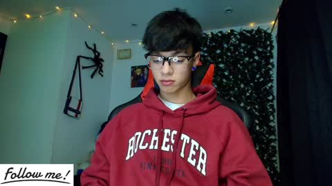 Snapshot of twink_sebas_ chatting on 01.22.25 Bad boy sebastian online show from 01.22.25