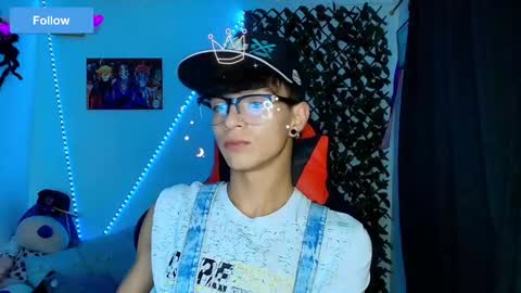 Snapshot of twink_sebas_ chatting on 02.18.25 Bad boy sebastian online show from 02.18.25