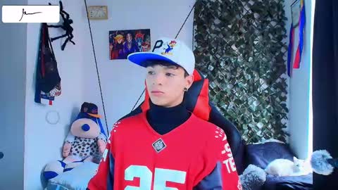 Snapshot of twink_sebas_ chatting on 02.26.25 Bad boy sebastian online show from 02.26.25