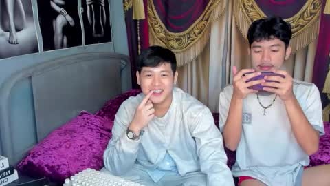 Snapshot of twinkclark chatting on 11.24.25 clark online show from 11.24.25