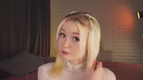 twinklefluff online show from 10.16.25