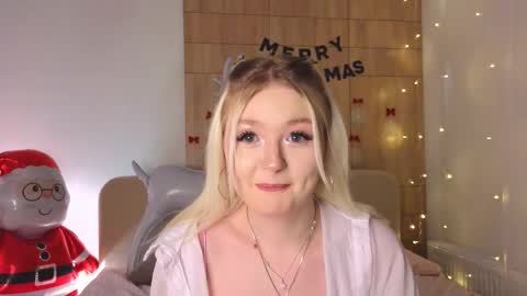 twinklefluff online show from 12.21.25