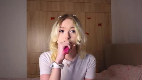 twinklefluff online show from 02.15.26