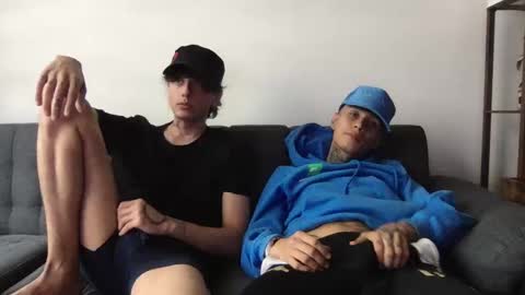 Snapshot of twinksguys360 chatting on 09.22.25 Derrick online show from 09.22.25