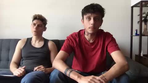 Snapshot of twinksguys360 chatting on 11.22.25 Derrick online show from 11.22.25