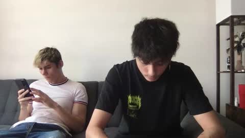 Snapshot of twinksguys360 chatting on 01.07.26 Derrick online show from 01.07.26