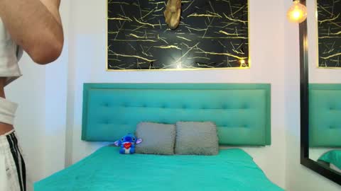 twinslovers_ online show from 10.11.25