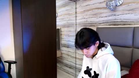 twinslovers_ online show from 11.23.25