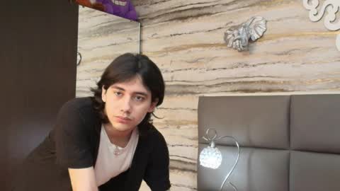 Snapshot of twinslovers_ chatting on 05.17.26 twinslovers_ online show from 05.17.26