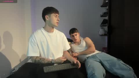 twintease online show from 02.02.25