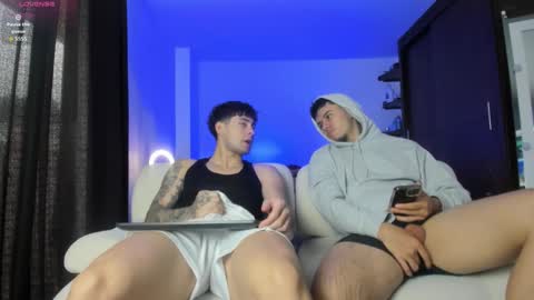 twintease online show from 10.16.25