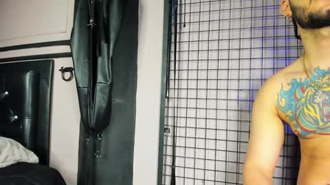 Clio  Tadeo online show from 01.15.25