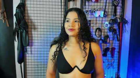 Clio  Tadeo online show from 02.07.25