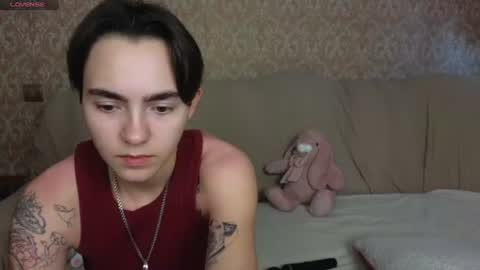 Snapshot of twobabesweet chatting on 07.02.26 Welcome guys We Lili and Vic PVT open online show from 07.02.26