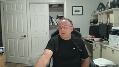 Twopeopleinlove online show from 10.08.25