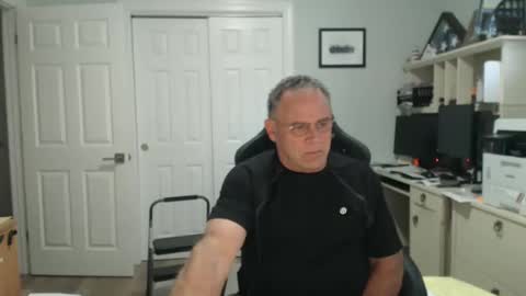 Twopeopleinlove online show from 10.12.25