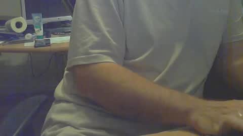 Snapshot of tx68 chatting on 10.14.25 tx68 online show from 10.14.25