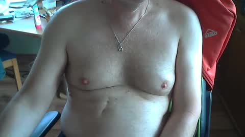 Snapshot of tx68 chatting on 05.03.26 tx68 online show from 05.03.26