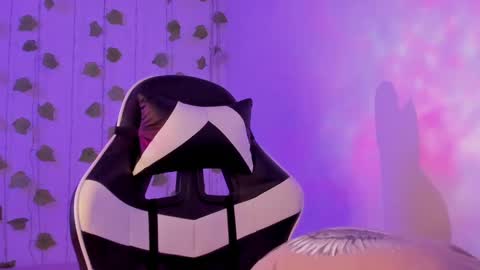 Tyler Garcia  online show from 02.03.25