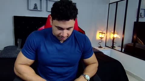 Snapshot of tyler_hank1 chatting on 12.03.24 tyler_hank1 online show from 12.03.24