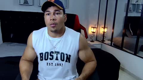 Snapshot of tyler_hank1 chatting on 01.30.25 tyler_hank1 online show from 01.30.25