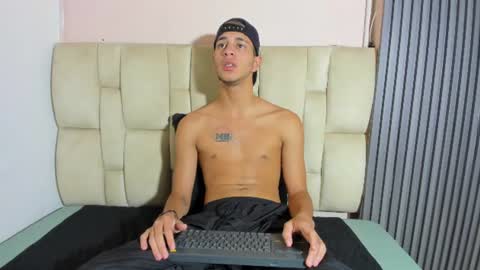 Snapshot of tyler_noir chatting on 06.27.26 tyler_noir online show from 06.27.26
