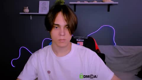 Snapshot of tyler_sparks_ chatting on 09.22.25 tyler_sparks_ online show from 09.22.25